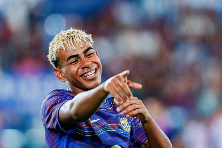 太全面了！杰伦·约翰逊过去5战场均接近30+14+11