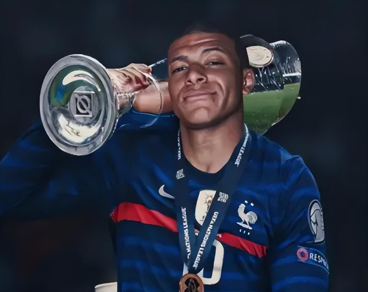 签到2027年！山东泰山续约中超最贵外援，克雷桑入籍或助国足！