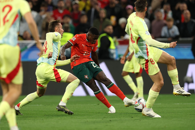 记者：诺伊尔胃肠道感染恢复，本轮可以出战