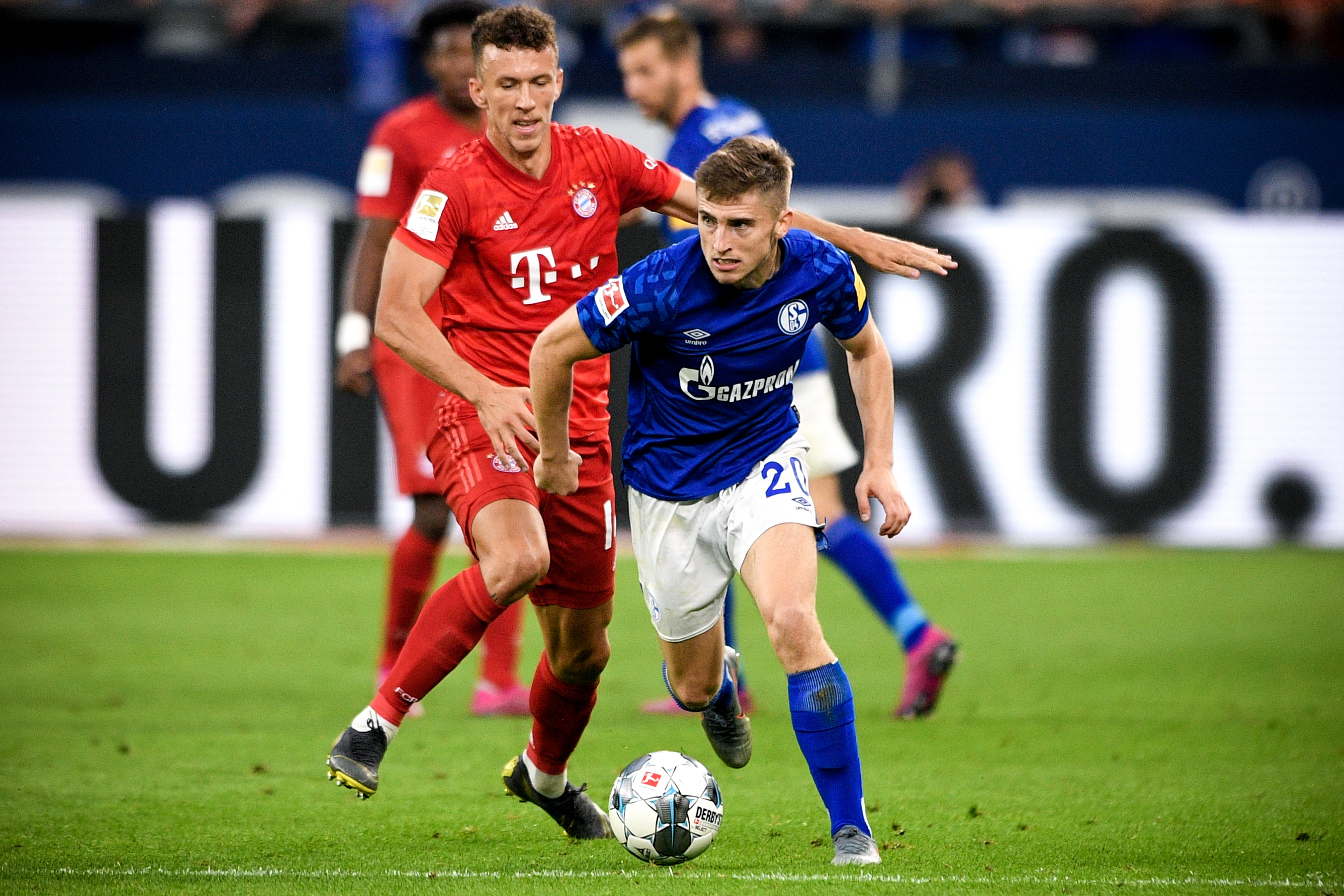 德天空：博埃可能离开拜仁，加拉塔萨雷依然在密切关注（德媒：博埃或将离开拜仁，加拉塔萨雷仍在密切关注）