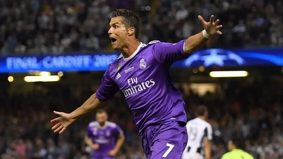 渝媒介绍重庆铜梁龙冲超庆典：也是新股东形象的首次集中展示