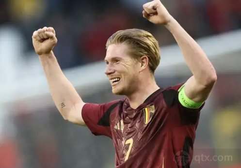 绿帽哥：曼联高层将约谈梅努，认为其哥哥损害他的转会价值（曼联高层将与梅努面谈，认为其哥哥的举动影响了其转会身价）