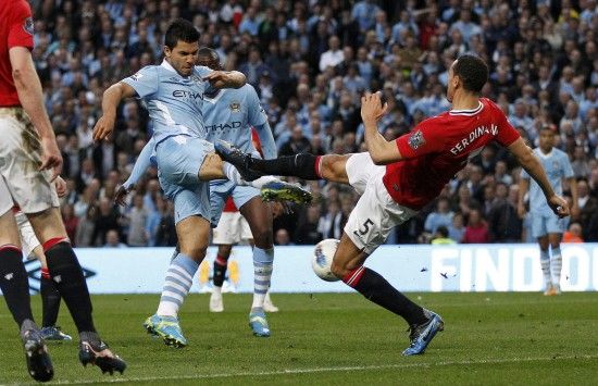 边锋突破一条龙，全场沸腾